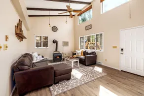 Spacious Family Group Retreat, Fire Pit, Hot Tub - Image 5