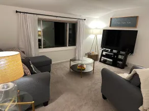 Upstairs apartment near the airport - Image 3