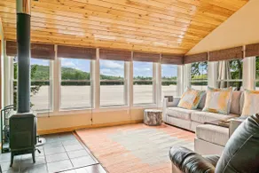 Waterfront, Wood stove & Private beach, Solo Stove - Image 2