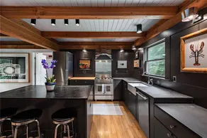 Modern Little Compton Cottage - Image 3