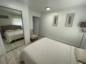 Lovely 2 bedroom rental unit, with free parking. - Image 2