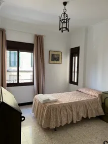Nice central apartment near Seville - Image 4