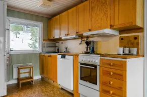 Cozy mountain cabin with sunny location & mountain views - Image 3
