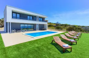 BRAND NEW! Luxury villa with amazing view - Image 3