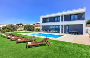 BRAND NEW! Luxury villa with amazing view - Image 5