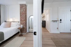 Modern, comfy 3 bed apt · Heart of Newport - Image 5