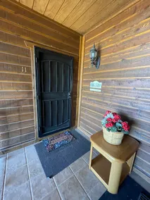 Gorgeous 2BR/2BA with Stunning Views and Great Location - Image 3