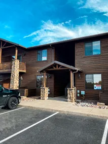 Gorgeous 2BR/2BA with Stunning Views and Great Location - Image 2