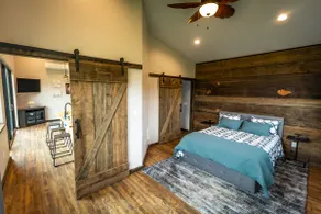 Cozy Montana Mini House, beautiful mountain views - Image 3