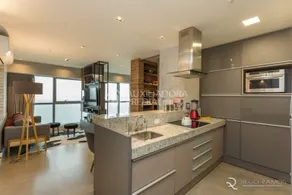 Loft with a magnificent view of the Guaíba River, inside the mall - Image 4