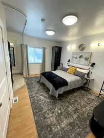 R & R's Suite Retreat - Image 3