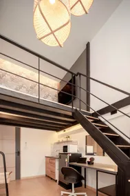 5 min BTS Asok - Duplex, Comfy, Trendy 4 - Image 4