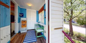 Private second-floor cottage nestled between Lakeside and Marblehead, sleeps 6! - Image 2