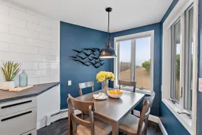 Coastal Modern Beachfront Cottage, sleeps 10+ - Image 4