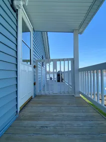Great Lakefront House - Enjoy All of the Seasons!! - Image 2