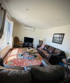 Pondside Three Bedroom Cottage - Image 4