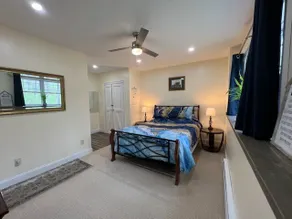 Cozy charming one bedroom suite - Image 2