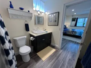 Cozy charming one bedroom suite - Image 4