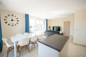 Beautiful 3 bedroom apartment 20 minutes from Paris - Image 4