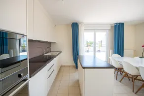 Beautiful 3 bedroom apartment 20 minutes from Paris - Image 2