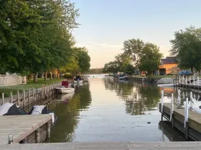 Canal Retreat — Fishing, Islands & Cedar Point - Image 3