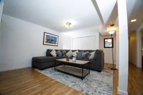 Cute and Cozy Pet-friendly 2bd w/ backyard! - Image 2