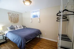 Cute and Cozy Pet-friendly 2bd w/ backyard! - Image 4