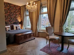The Hogg House - a city delight for two - Image 3