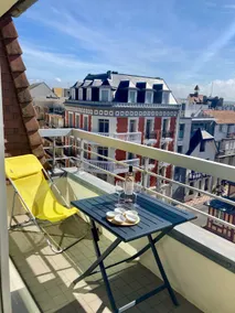 STUDIO LOCATED 100 M FROM THE BEACH AND SHOPS - Image 2
