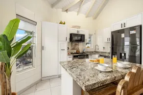 Palm Beach 2-bed with your own private pool! - Image 3