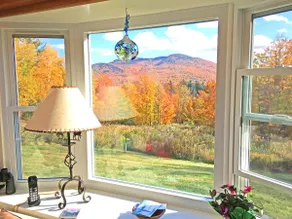 6 Minute Walk to Mountain Top Inn 4 BR, Sleeps 10, Pet Friendly, Views & Grill - Image 4