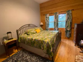 Sky Dog Pet Friendly Home Dupont Brevard Hiking Mountain Biking Porch Waterfalls - Image 5