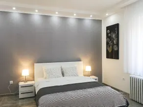 Central modern studio | Aircon | Free WiFi - Image 4