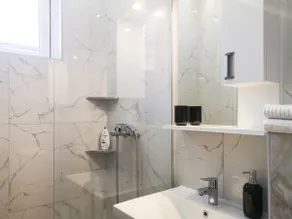 Central modern studio | Aircon | Free WiFi - Image 3