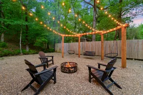 2.8mi to Park | Dog Friendly | Backyard Creek - Image 2