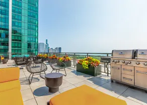 Downtown Mich Ave - 6 Penthouses, Sleep 25 - Image 5