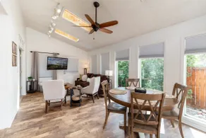Refreshed downtown home. Easy walk to Main St! - Image 2