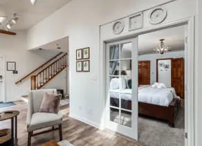 Refreshed downtown home. Easy walk to Main St! - Image 5