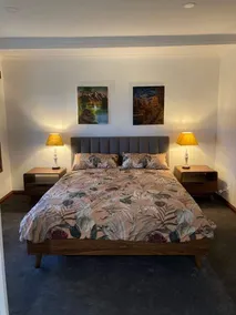 “The Nest” 1 bd suite, fab views, 400m to main st - Image 5