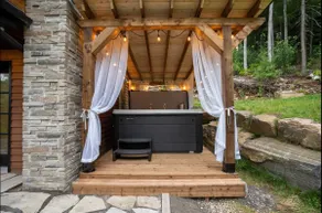 Le Vallon Royal Chalet & Hot Tub - Image 3