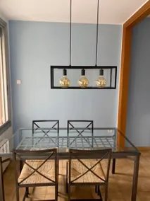 Centrally located apartment with parking 20 minutes from Barcelona - Image 3