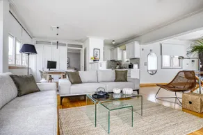 Monastiraki Stylish Loft W/ Acropolis View/Bathtub - Image 2