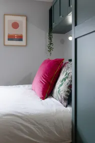 Cozy Studio Apartment in Gorgeous Historic Area - Image 5