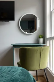 Cozy Studio Apartment in Gorgeous Historic Area - Image 3