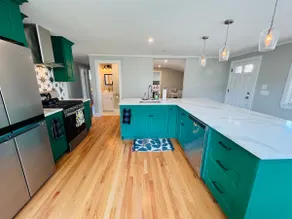 Sunny Cove Cottage, Newly Renovated! - Image 4