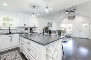 Newly Built Modern Home · 5 Min to Downtown Tulsa - Image 4