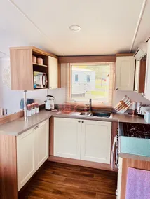 Luxury Holiday Home - Image 5