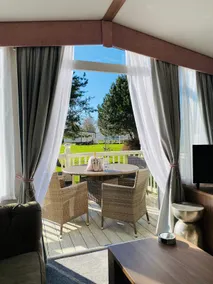 Luxury Holiday Home - Image 3