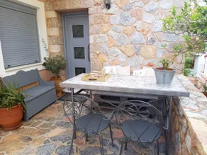 COUZI HOUSE - Image 3