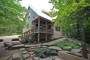 Cherry Ridge Retreat Luxury Cabins - Image 4